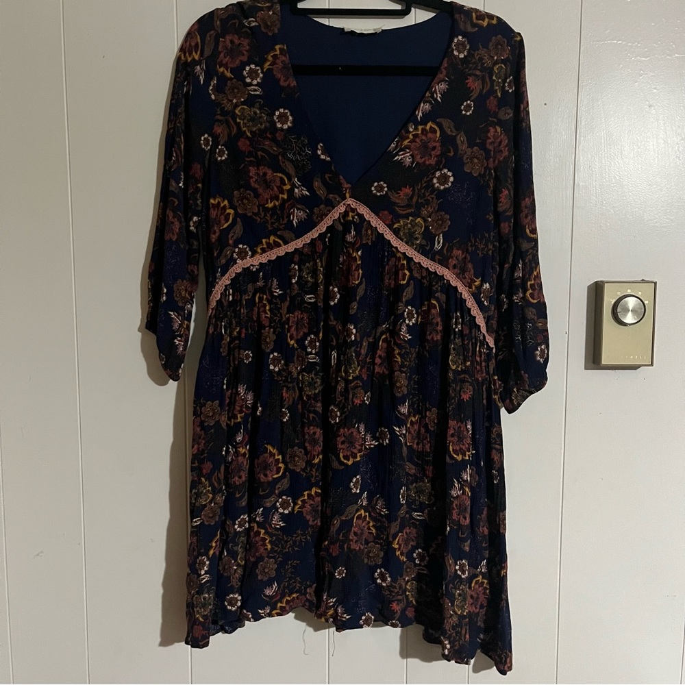 Altar'd State Womens Dress MED Blue Yellow Boho Floral Babydoll V-Neck Crochet
